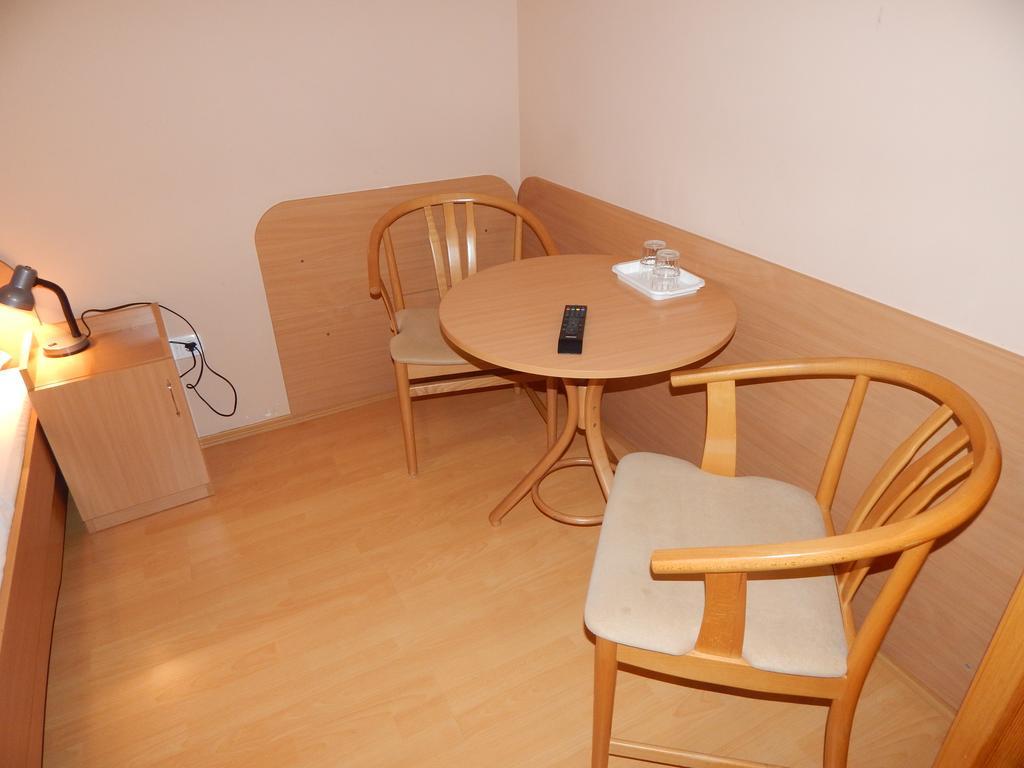 Hajdu Vendeghaz Hotel Hajdúszoboszló Kamer foto