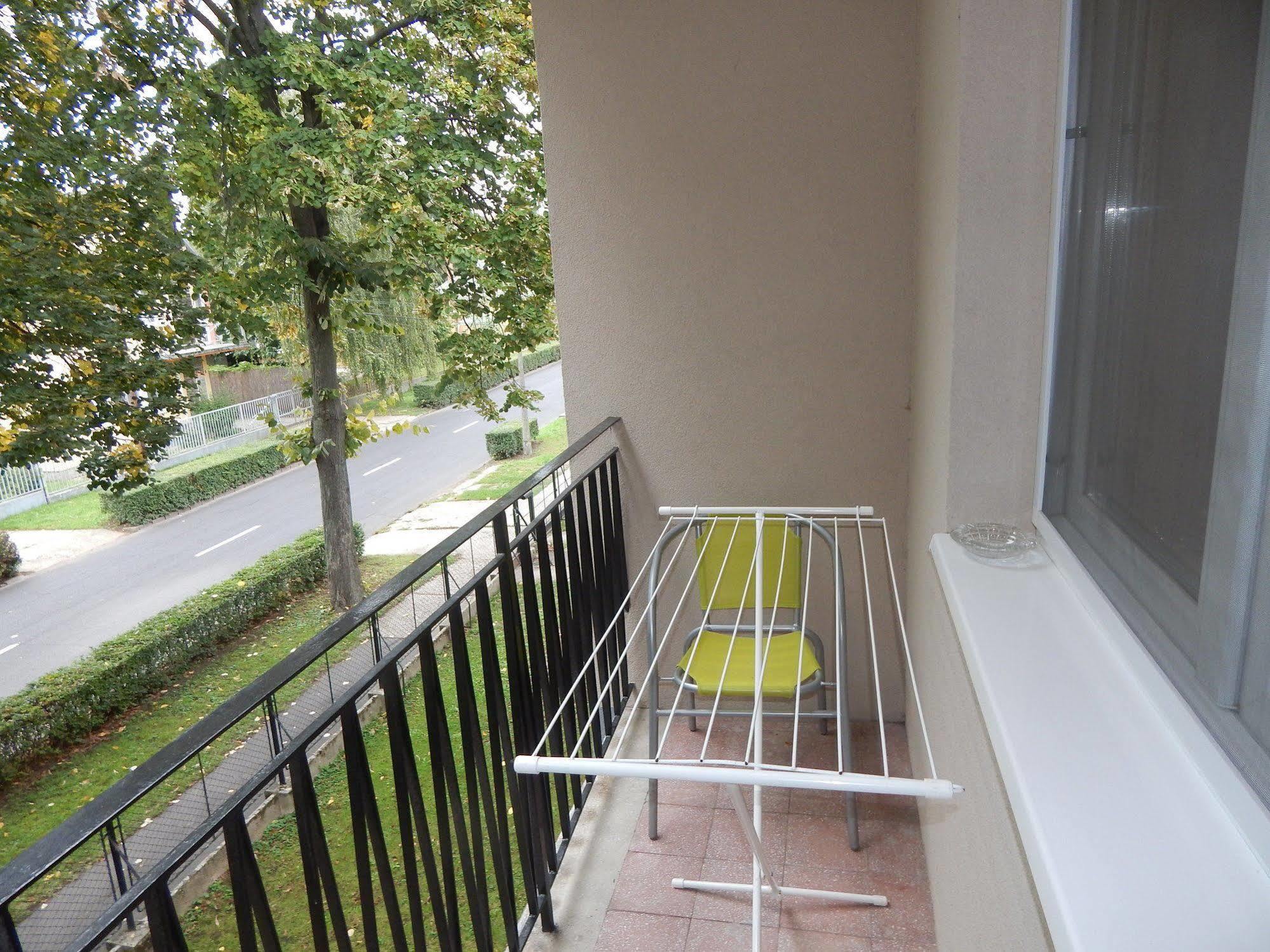 Hajdu Vendeghaz Hotel Hajdúszoboszló Buitenkant foto